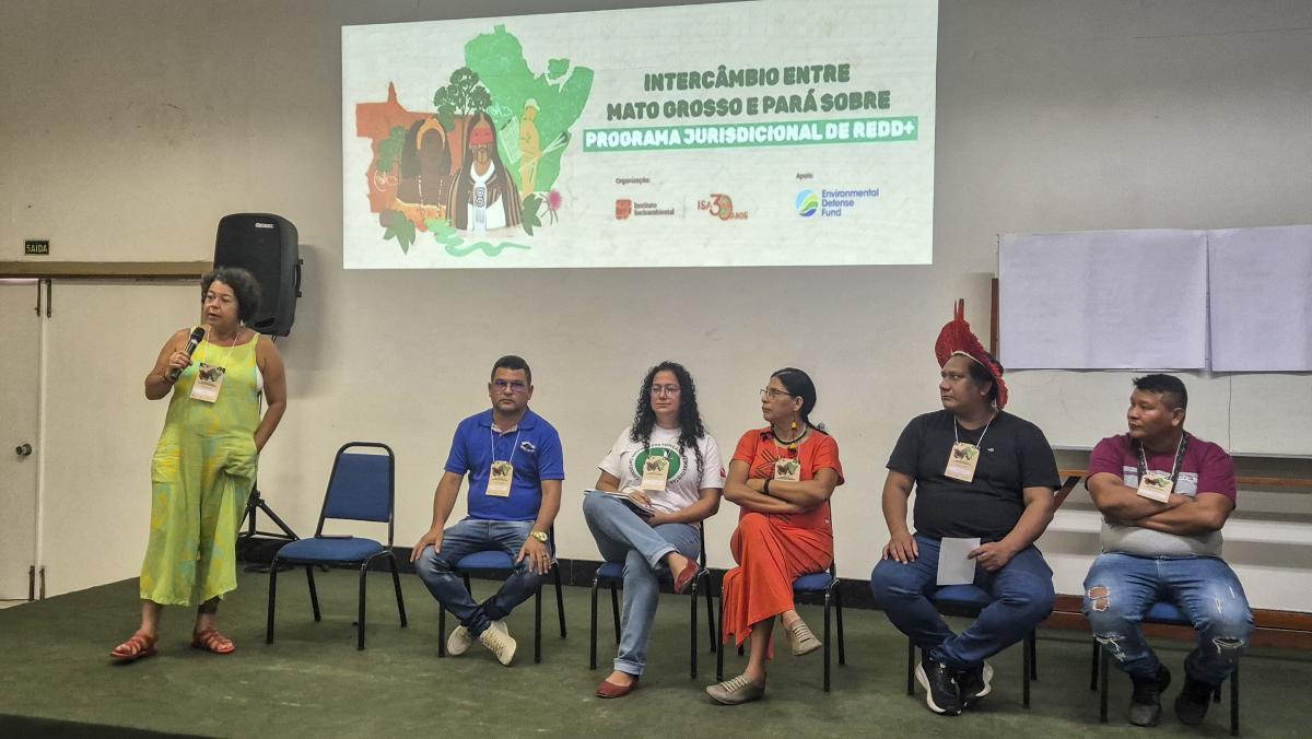 Representantes do ISA, da Rede Xingu+, do CNS, da FEPIPA, da FEPOIMT e da Malungu abrem os debates