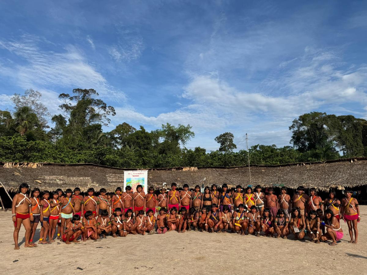 Foto das Mulheres Yanomami que se reuniram por cinco dias em Kanawani