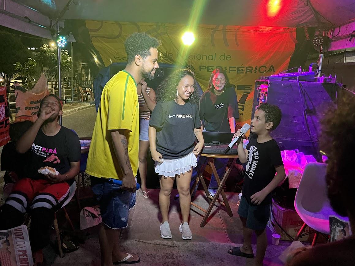 Batalha de MCs realizada durante a festa de lançamento